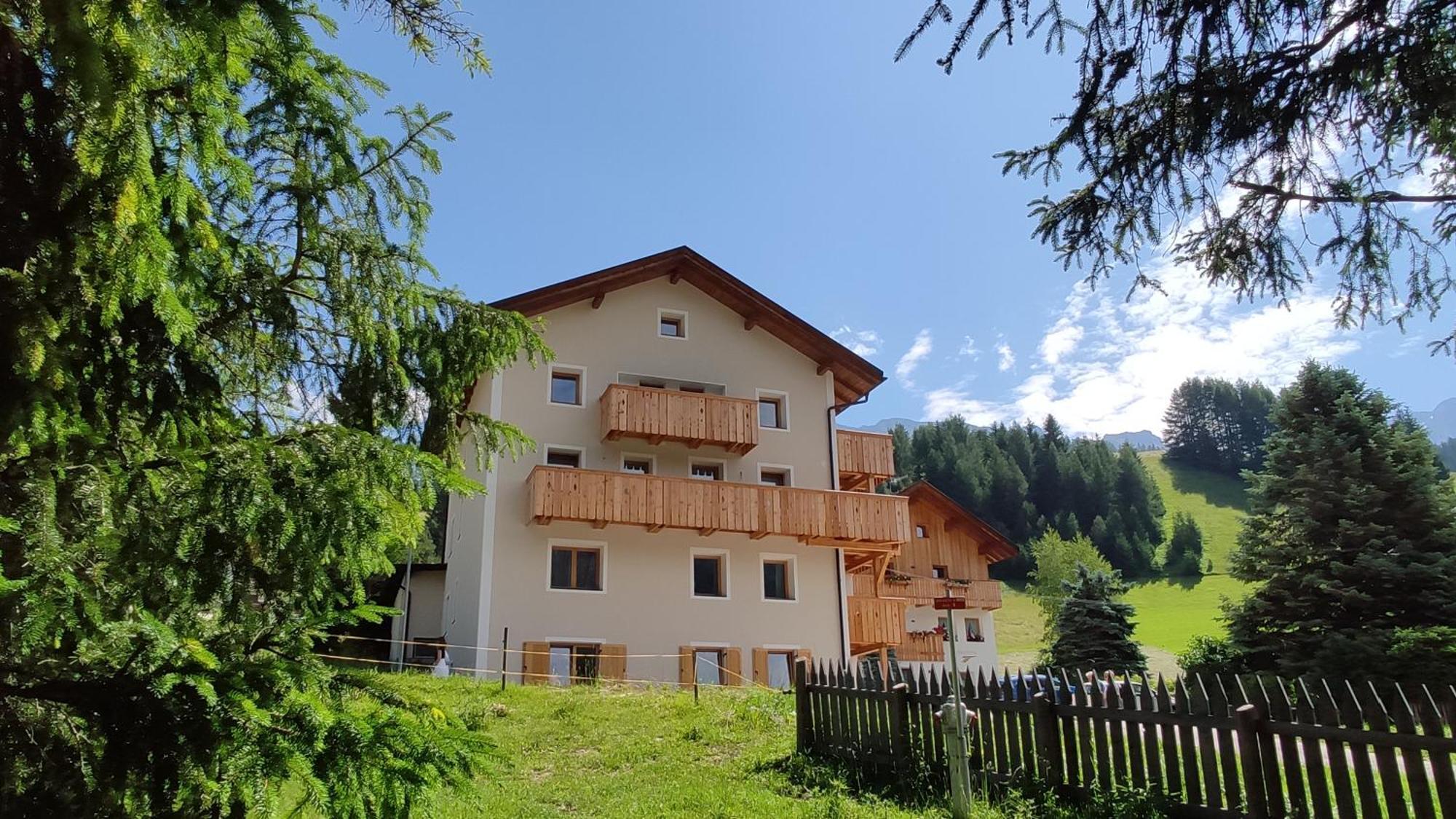Villa Erica Badia  Esterno foto